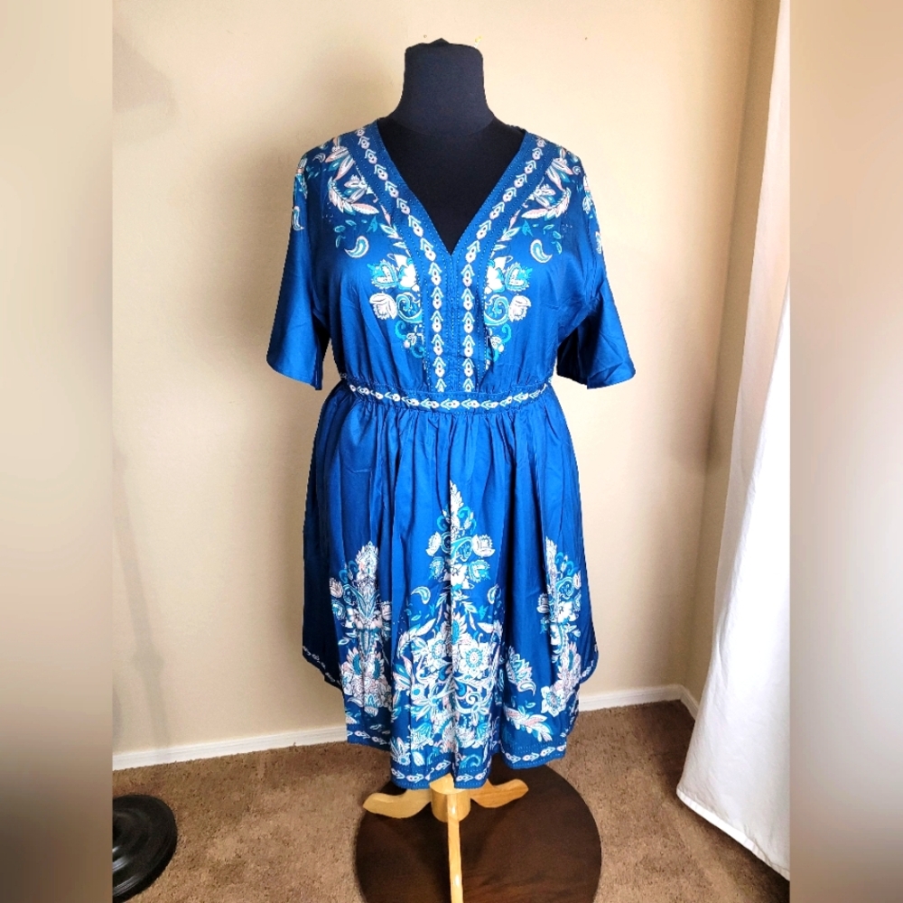 V-Neck Midi Dress w/Flower Detail